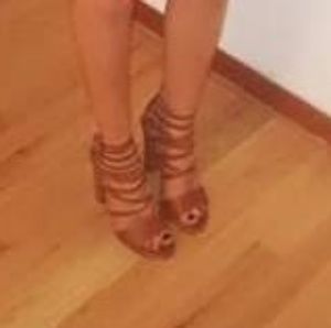 Size 6 woman's heels
